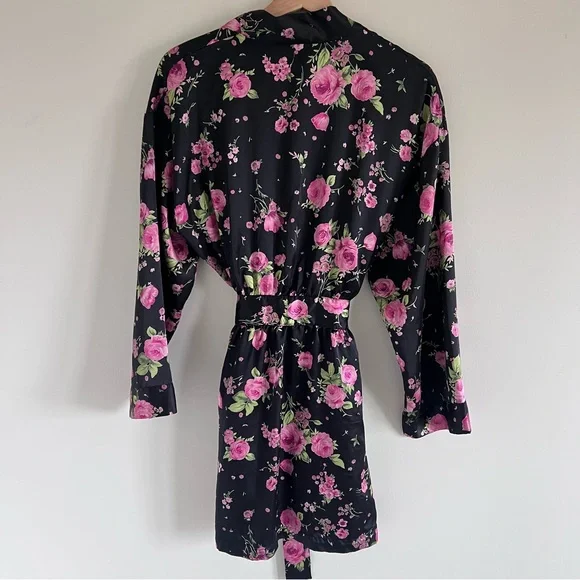 VTG Victoria’s Secret Robe Black Floral Short Wrap self tie belt One size - Picture 6 of 12